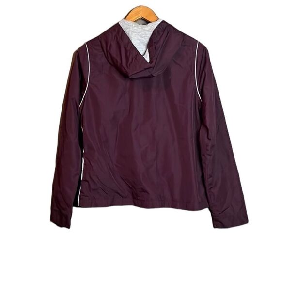 3 for $30! Reebok maroon lightweight coat - Picture 11 of 12